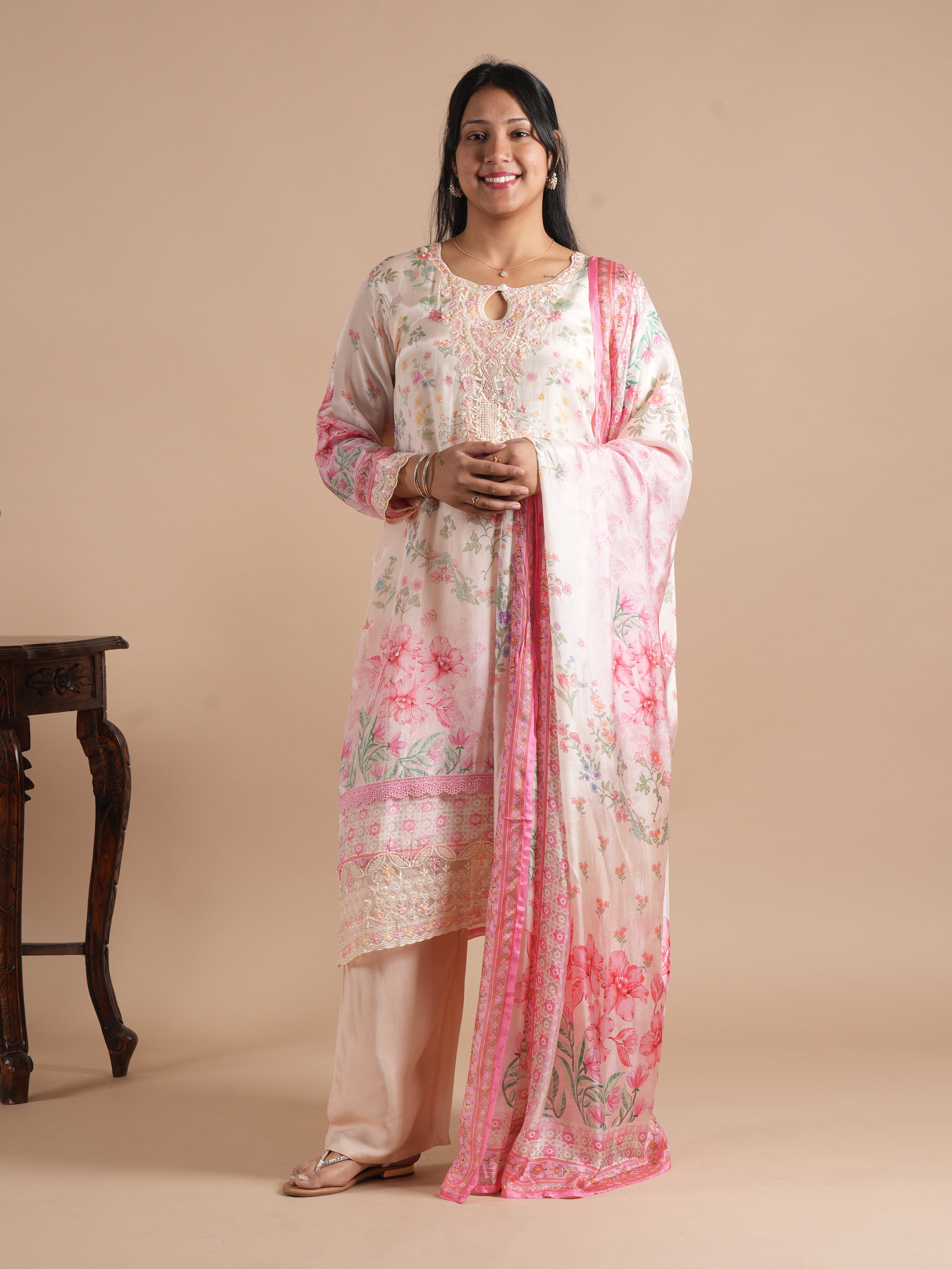 Pakistani Style Suits