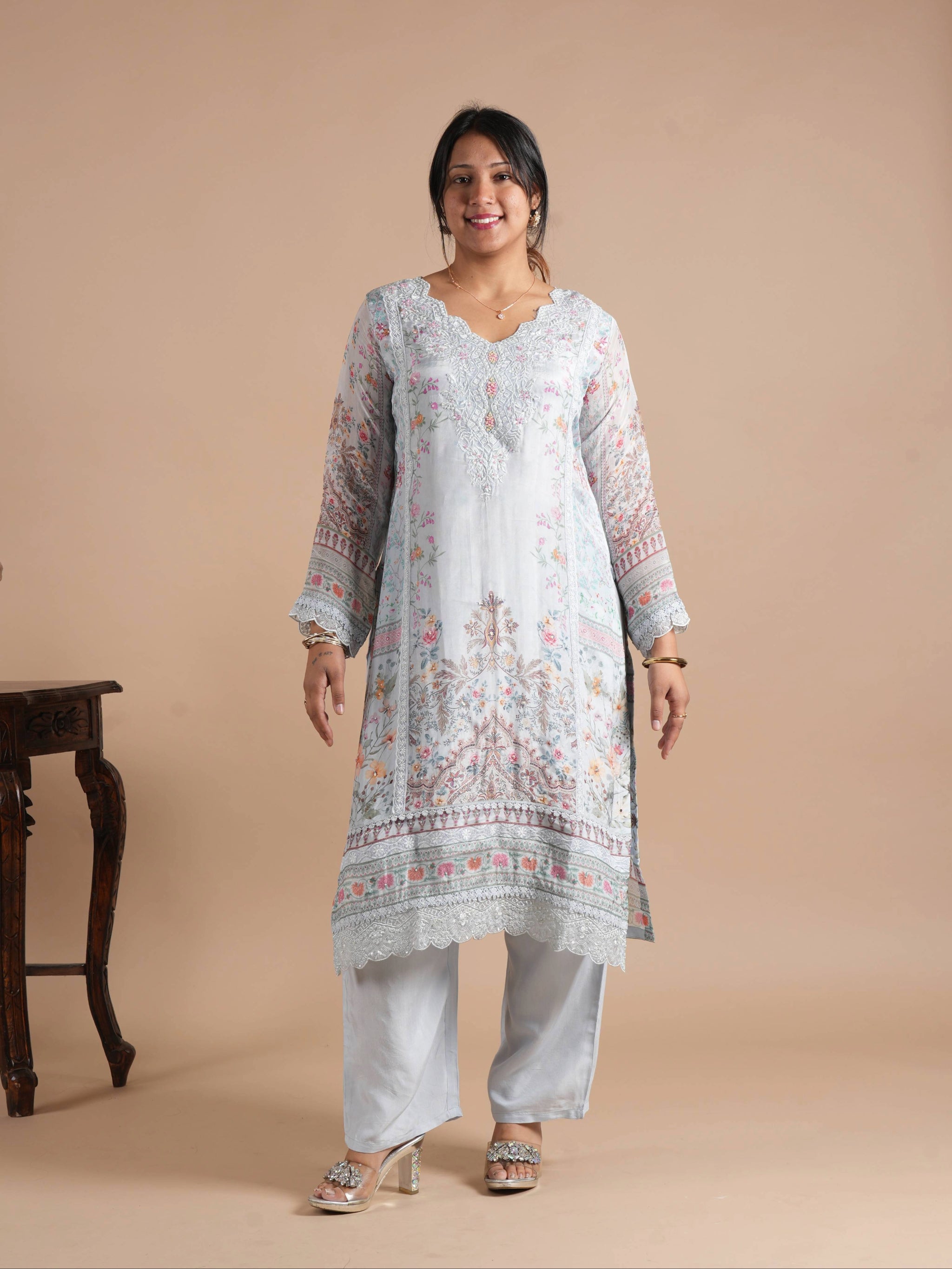 Light Grey Floral Digital Print Glass Organza Pakistani Style Suit Set | Pearl & Thread Embroidered Neck | Lace Work Scallop Ghera & Sleeves | Matching Printed Dupatta & Pure Shantoon Plazzo | 3-Piece Suit Set