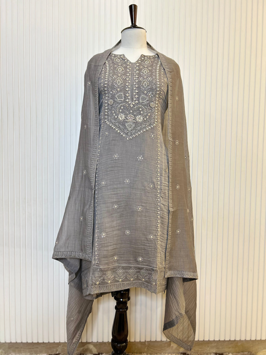 Mul Cotton Embroidered Unstitched Suit Set with Hand Beads Work & Embroidered Mul Cotton Dupatta | Premium Ethnic Salwar Suit Material for Women