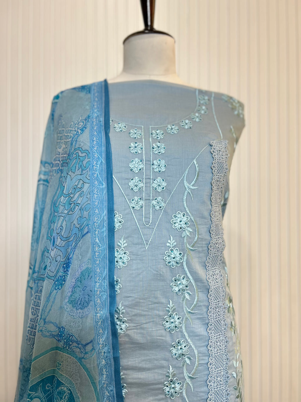 Muslin Cotton Unstitched Suit | All-Over Thread Floral Embroidery with Cutwork Scallop Ghera & Lace Panel Border | Pure Chiffon Digital Print Dupatta