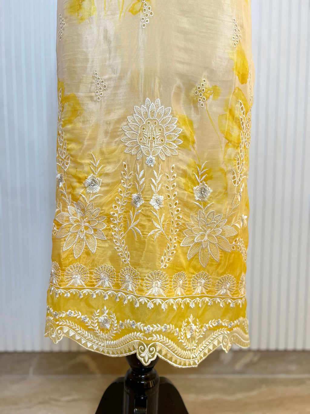 Glass Organza Embroidered Unstitched Suit With Chemical Print Front & Back Paired With Chinon Digital Print Dupatta